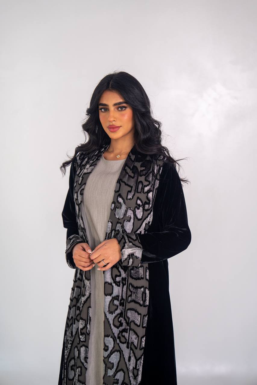 Black velvet abaya. C:6713