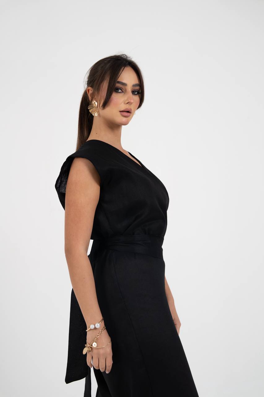 black linen jumpsuit. C:102 Black