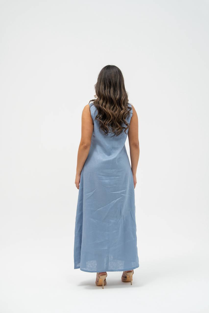 Linen dress in sky blue. C: 197