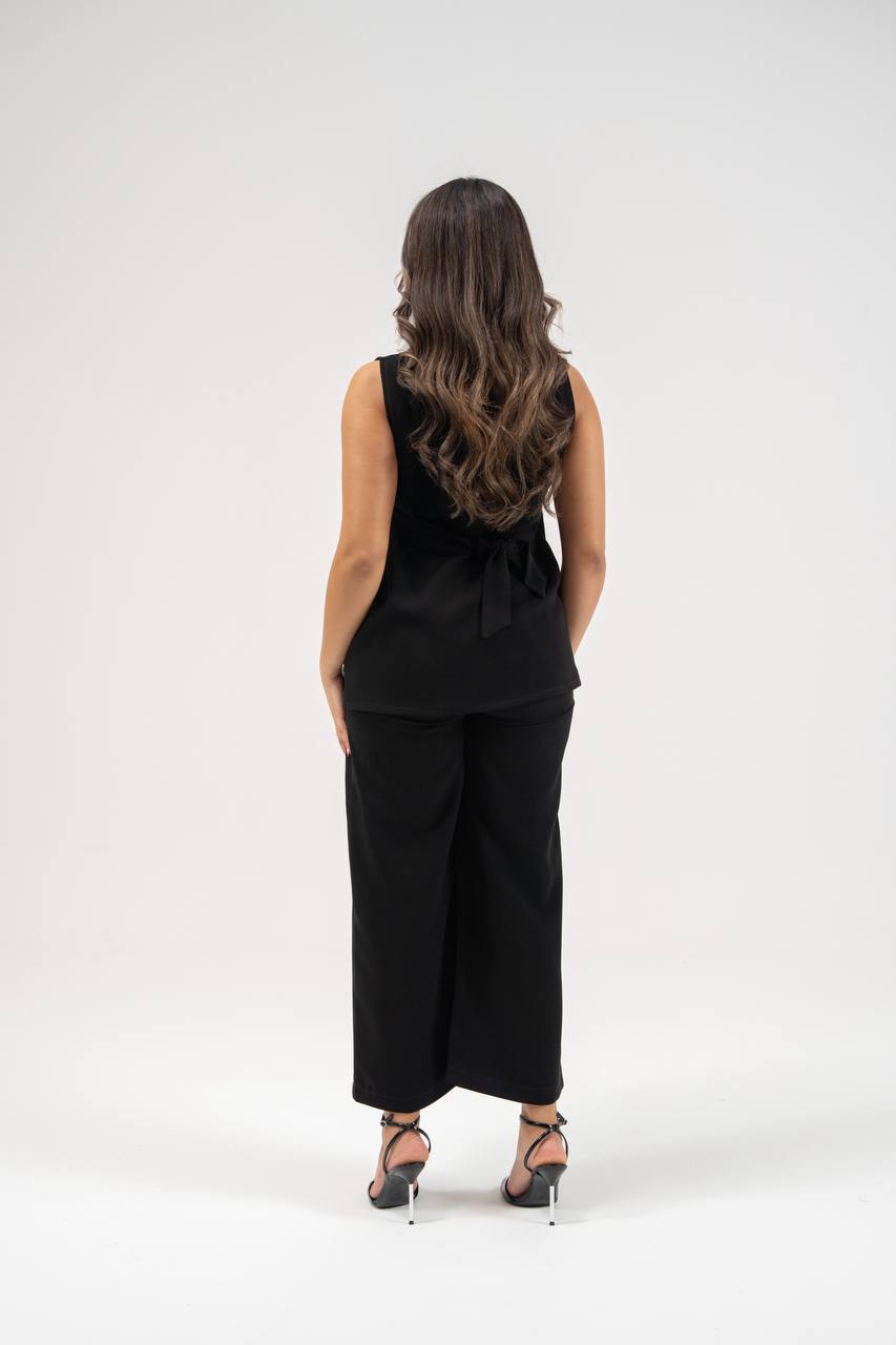Blouse and pants set, black crepe. C:231 black