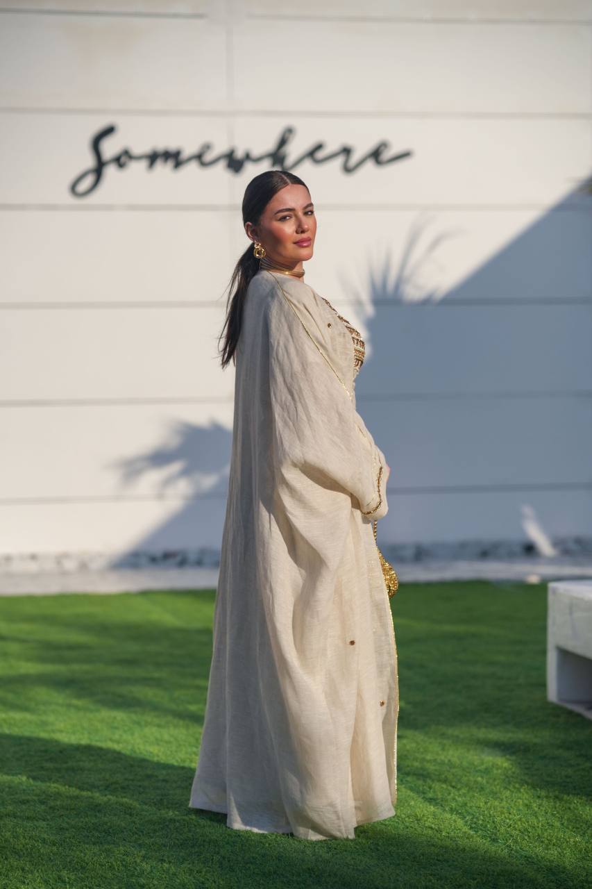 Bisht made of burlap and linen dress, in light beige with hand embroidery C:6618