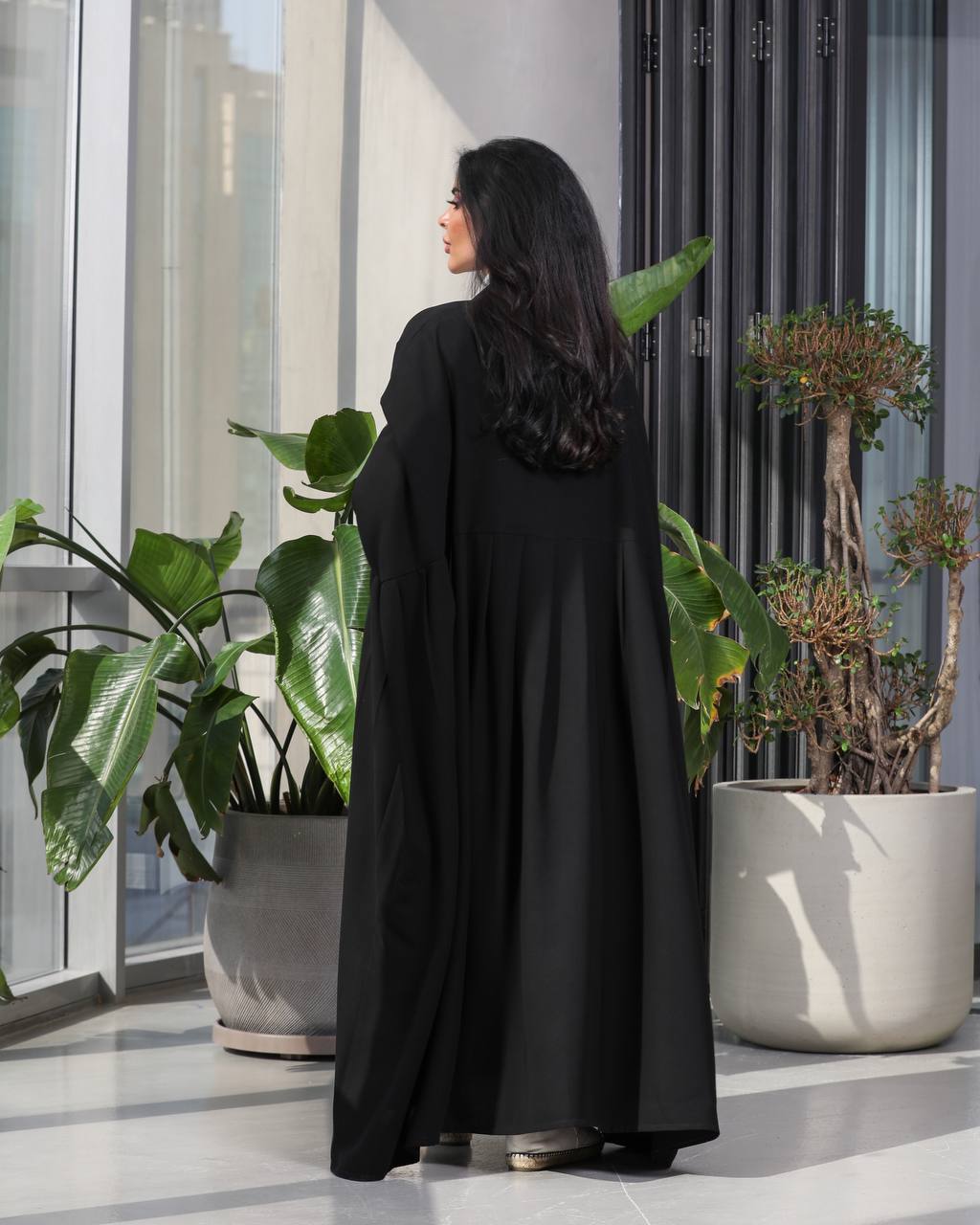 Crepe fabric abaya With a wide cut Free size Crushes from the bottom (Free size )