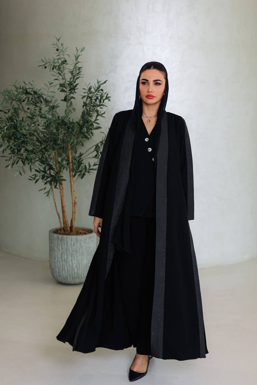 Black crepe abaya with jacquard and pleats on the edges C:6675