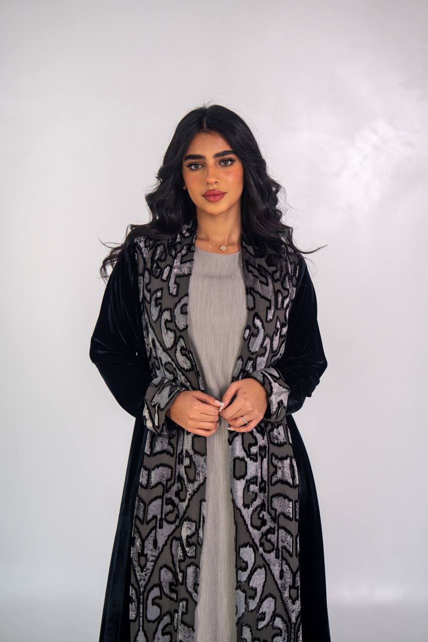 Black velvet abaya. C:6713