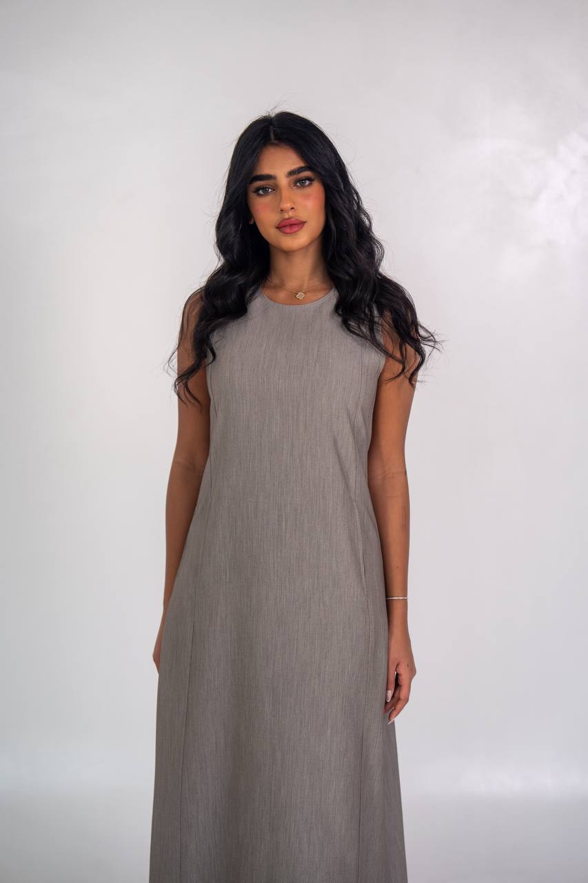 crepe dress in gray. C:197 Gray