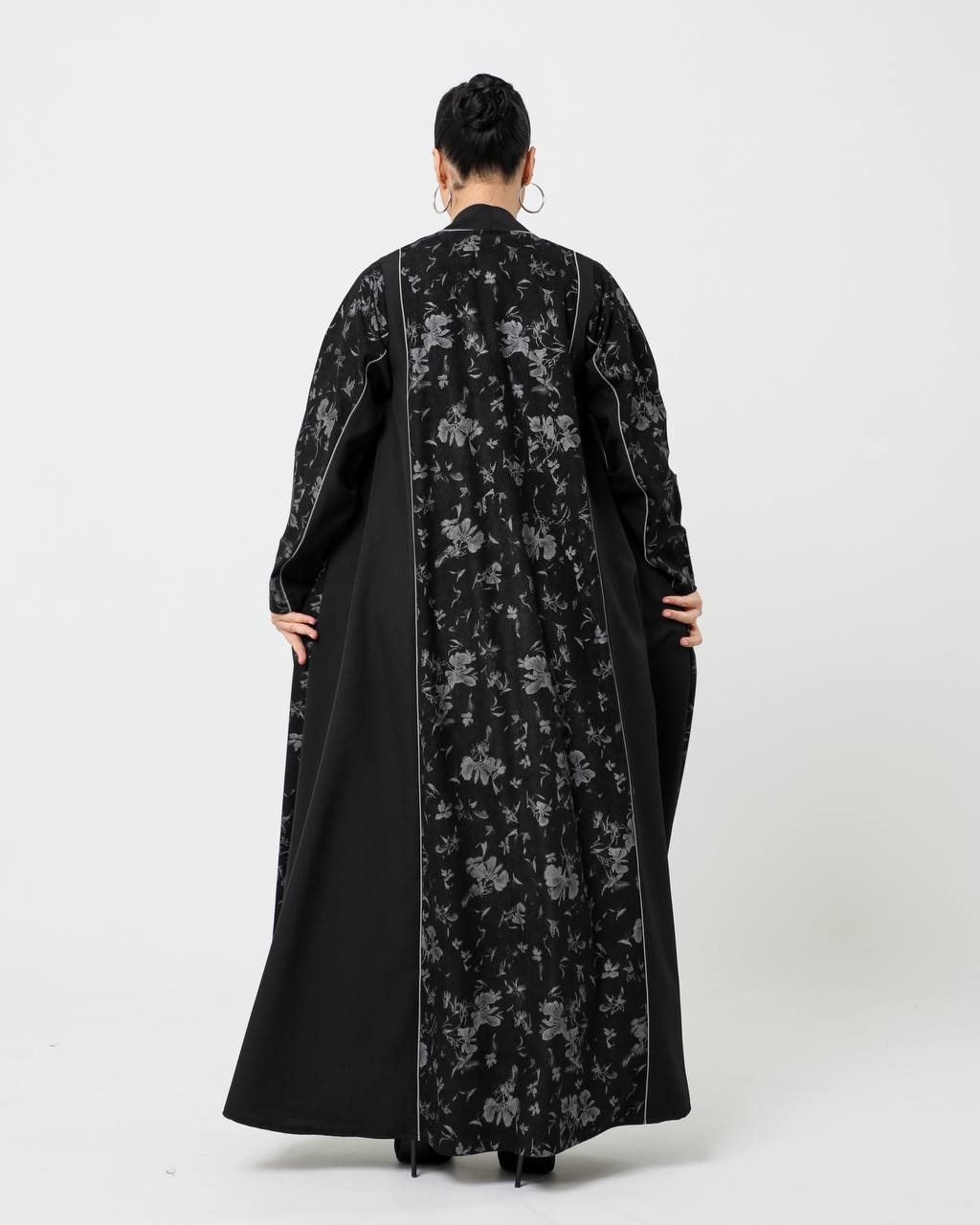 Black crepe fabric abaya. C:6730