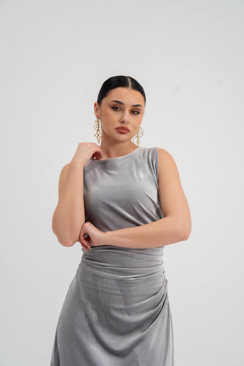 gray velvet dress. C:226