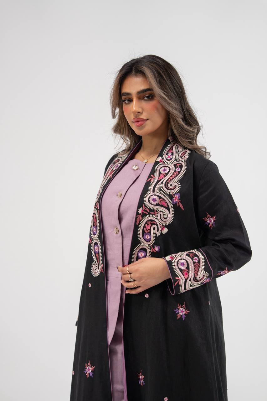 Linen abaya in black with embroidery. C:6772 Black