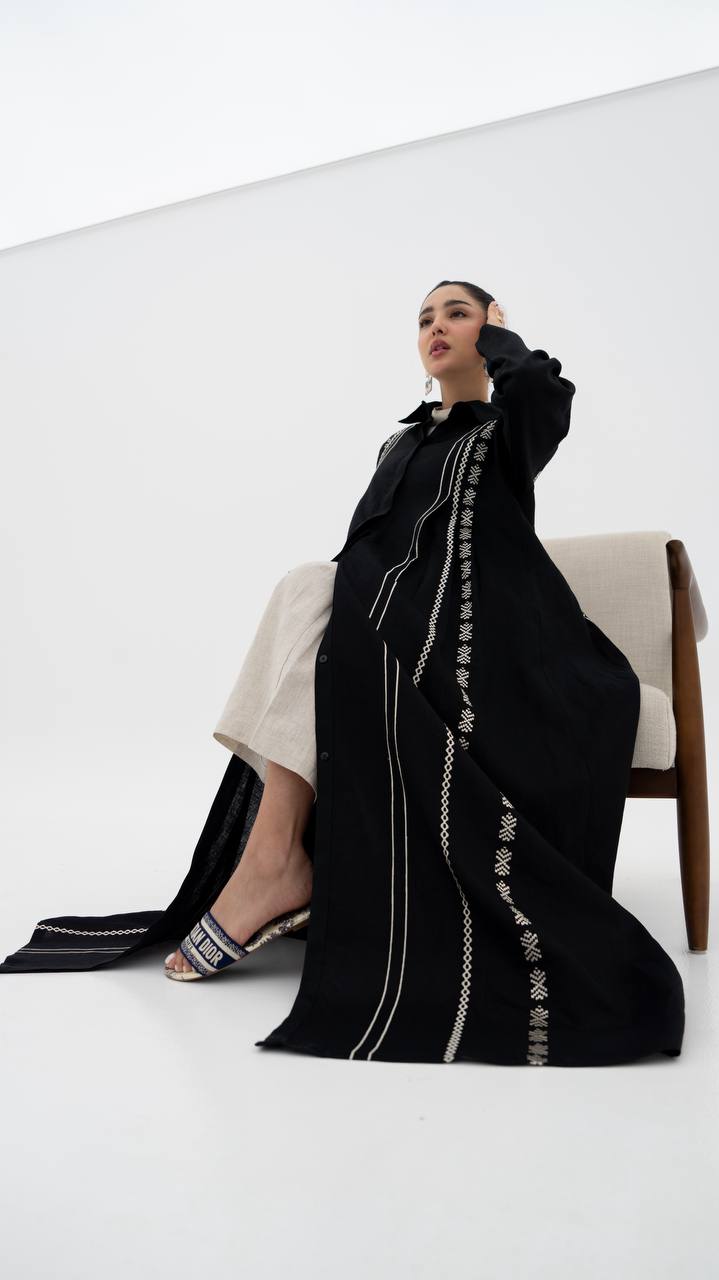 Linen abaya in black with embroidery. C:6683