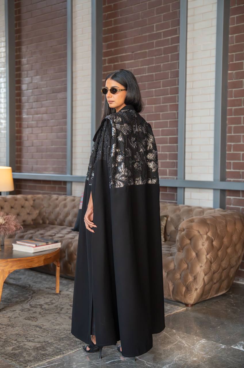 Black crepe abaya with embroidery C:6596 Black (Free size)