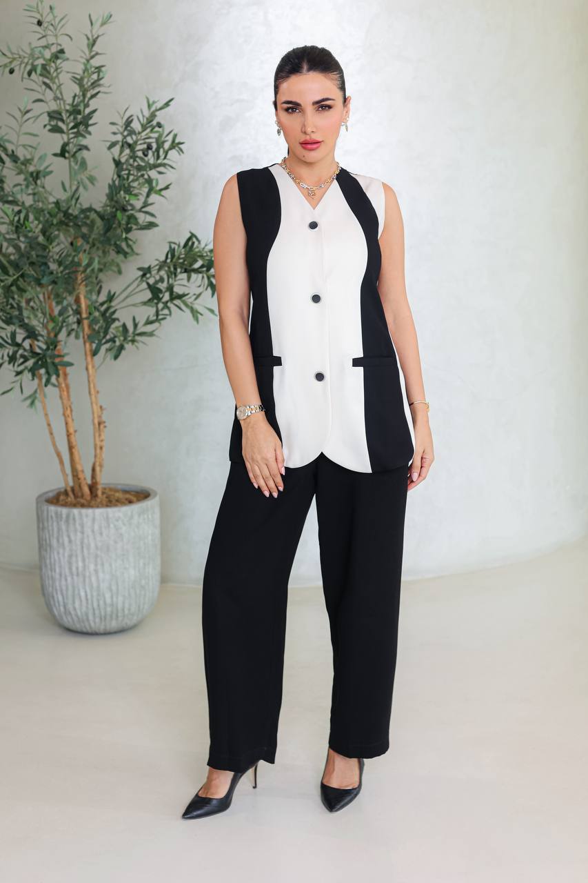 Crepe set consisting of a vest and pants C:213