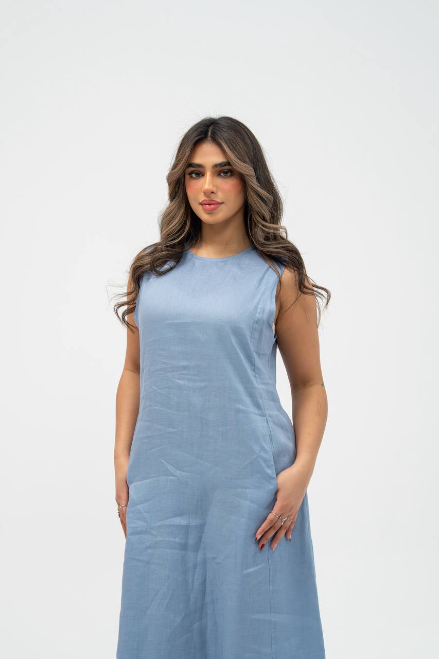 Linen dress in sky blue. C: 197