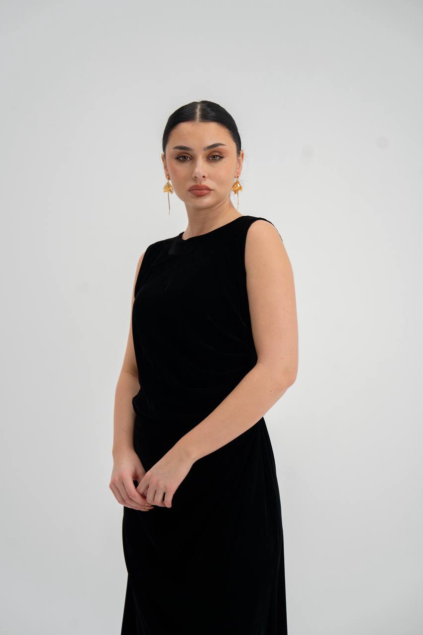 black crepe dress. C:226 Black