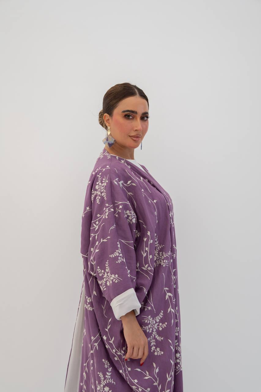 Linen abaya in purple with embroidery. C:6784