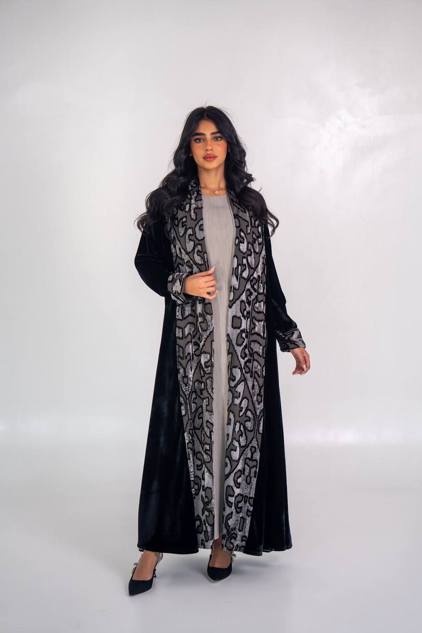 Black velvet abaya. C:6713