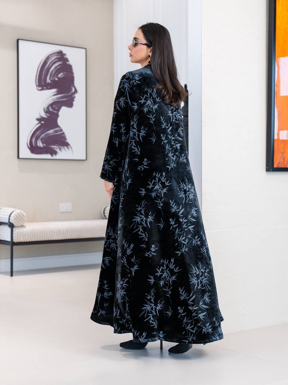 Abaya made of patterned velvet. C:6738