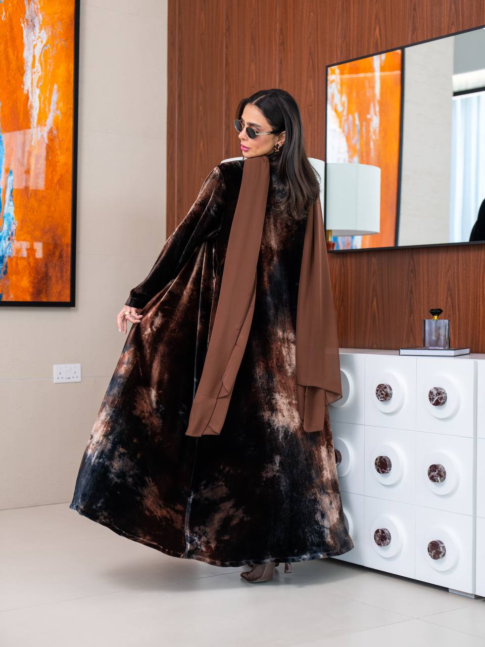 Abaya made of patterned velvet. C:6739