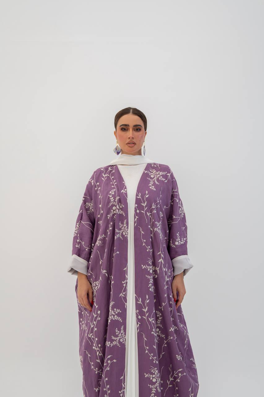 Linen abaya in purple with embroidery. C:6784